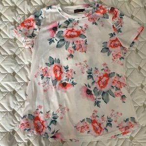 Maternity floral t-shirt
